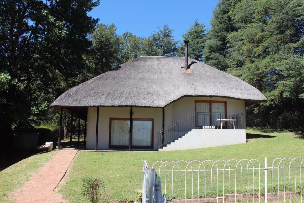 Lairds Lodge Underberg Exterior photo